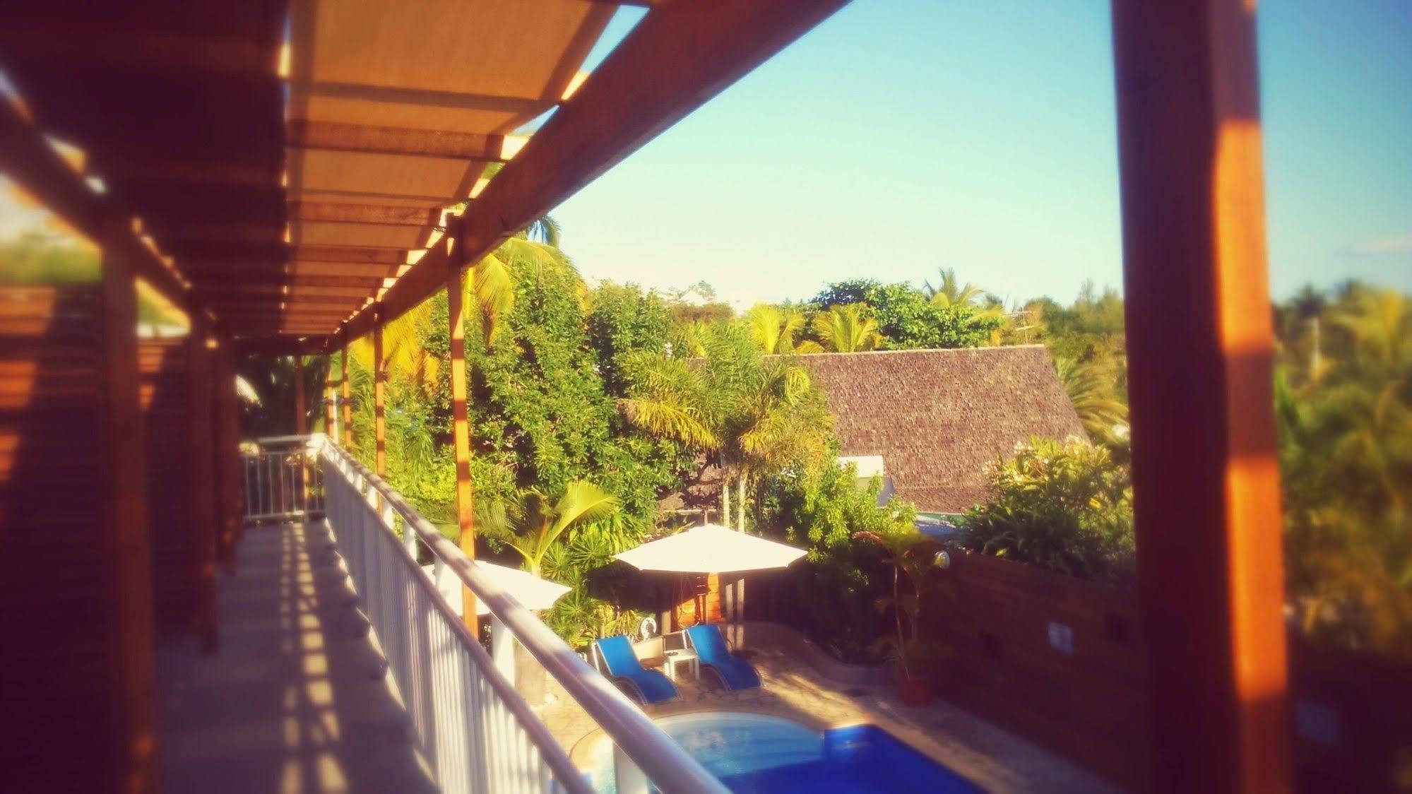 Hotel Ylang Ylang แซ็งต์-จีลส์-เลส์-แบ็งส์ ภายนอก รูปภาพ